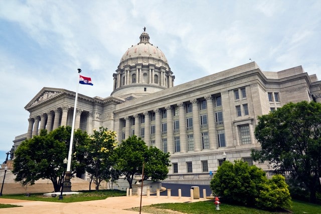 Missouri state capitol building 1 min